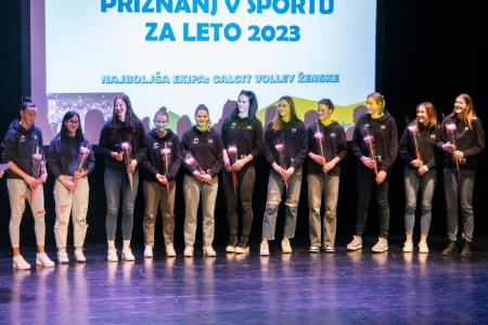 Naj športniki Kamnika za leto 2023 Lovro Planko in Maruša Mišmaš Zrimšek ter ekipa odbojkaric Calcit Volleya (50)